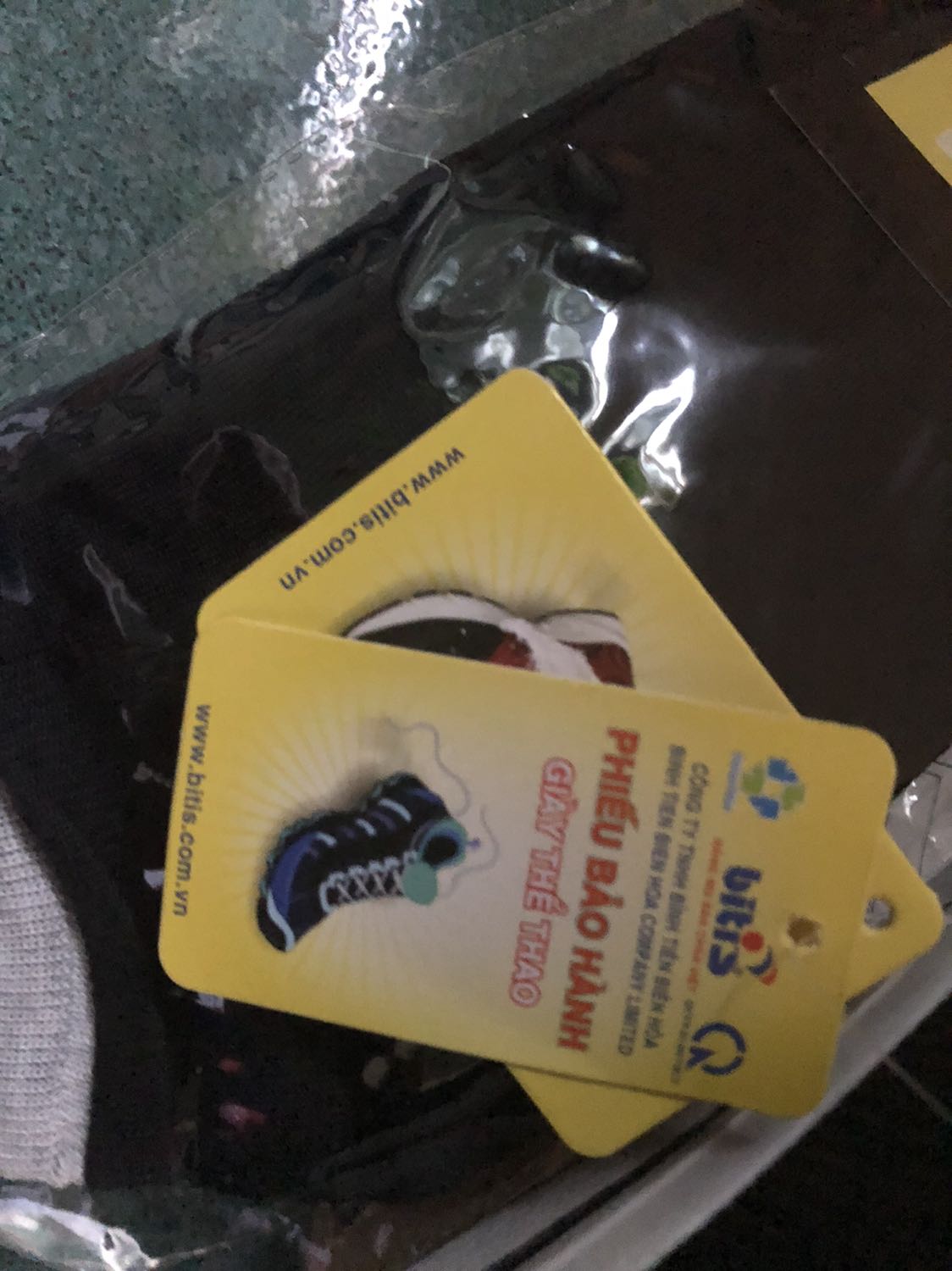 Giầy đeo rất vừa chân và thoải mái shop gói hàng cẩn thận, Thank you.