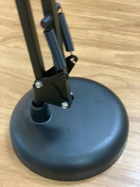 Chất lượng khỏi phải bàn luôn nhé các bạn. Vừa rẻ vừa ngon. Giá mà biết sớm hơn.
Quay góc bàn thì max ngon. Mog shop bán thêm đèn loại tốt nữa để mua