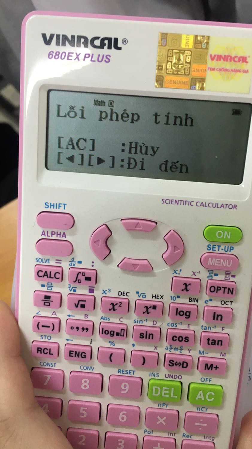 Mình vừa nhận hàng vài ngày trước . Hôm nay mình có làm một phép toán Đúng/Sai thì mt hiện lên là Lỗi phép tính trong khi đó mình làm phép toán y hệt trên mt của bạn mình thì vẫn ra kết quả. Mt của b mình cũng là 680 ex và cũng mua ở tiki trading. Mình rất thắc mắc liệu mt mình có vấn đề gì k. Mong tiki sớm phản hồi