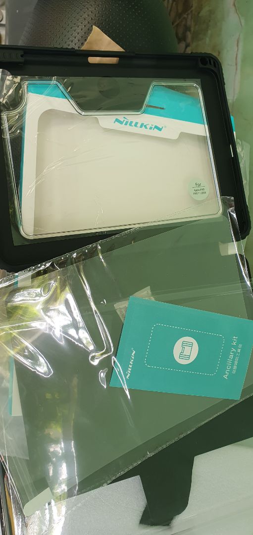 rất hài lòng, sản phẩm đóng gói sạch sẽ, để ipad 11pro 2020 vừa khít,  được khuyến mãi thêm miếng dán mạnh hình ipad