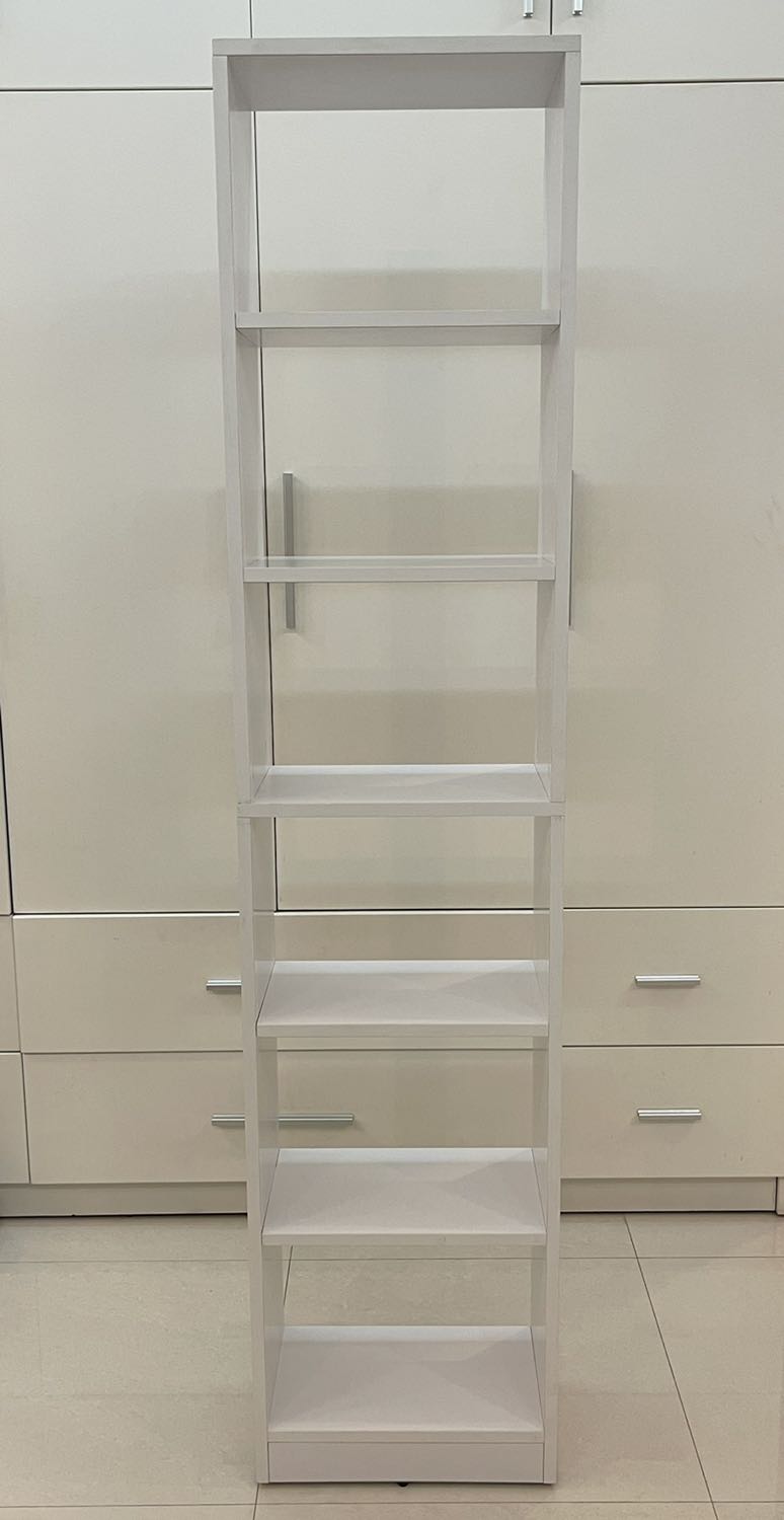 Sản phẩm đúng như mô tả, chất liệu chắc chắn, lắp ráp dễ dàng. Về dịch vụ giao hàng: hàng được giao sớm hơn dự kiến.