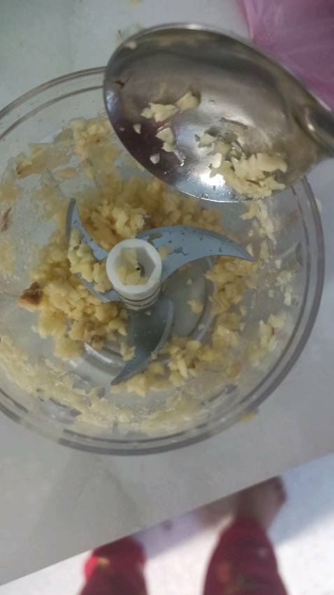 Mới mua mình cứ nghĩ là bé lắm như mà to hơn mình nghĩ. Máy xay tốt, nhanh, rất đáng đồng tiền