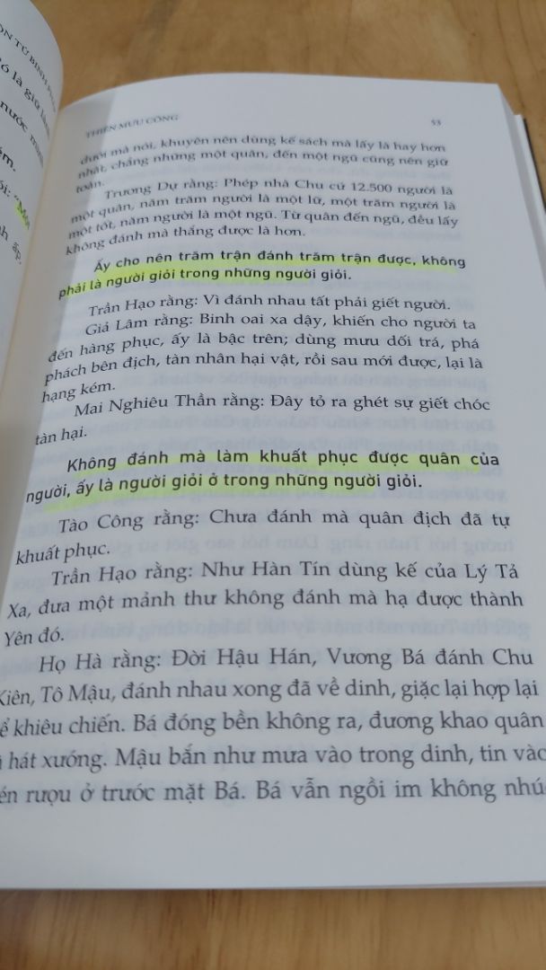 Bản đúc kết không thể tuyệt vời hơn về nghệ  thuật và chiến lược quân sự, chính trị, ngoại giao.  Bạn cũng hoàn toàn có thể vận dụng nó trong quan hệ xã hội của tổ chức, doanh nghiệp hay cá nhân.