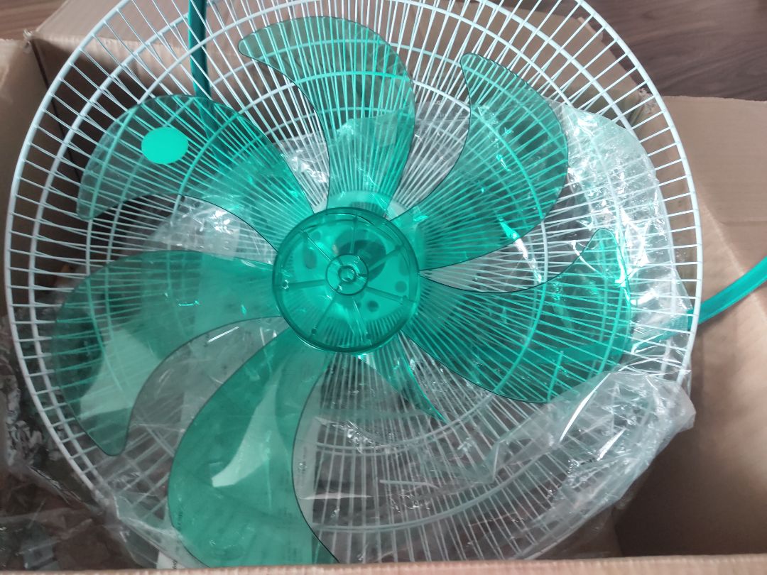 quạt gửi gay và thiếu cánh luôn .
ko fqi do vận chuyển mà do người gói ko kiểm tra quạt gửi gay và thiếu cánh luôn .
ko fqi do vận chuyển mà do người gói ko kiểm tra