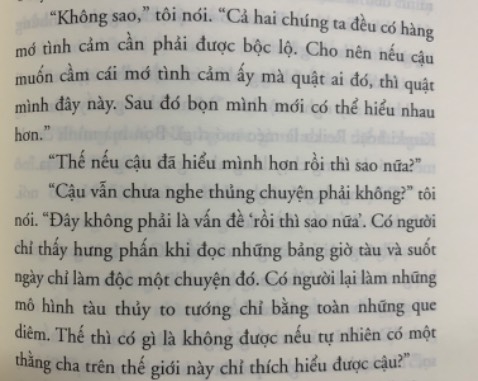 Phần giới thiệu cuốn sách:”Cứ 7 người Nhật thì có 1 người đọc Rừng Na Uy.” Vậy nên mình chắc chắn mình là người Việt Nam chăm phần chăm, lý do đơn giản là vì nó không phải gout mình. Hầu hết những tác phẩm của Haruki Murakami đều thêm thắt rất nhiều tình tiết 18+, tự sát, hoặc bị giết hại. Đơn cử như cuốn gần đây mình đọc “Tazaki Tsukuru không màu và những năm tháng hành hương”, cũng có những tình huống tương tự. Mình đánh giá cao khả năng khai thác tâm lý nhân vật rất sâu và “lạ” của tác giả, nhưng nó không thực sự cuốn hút mình, có thể do mình chưa đủ khả năng để hiểu được dụng ý tác giả. 

Sau này khi lựa chọn tiểu thuyết của tác giả Nhật, có vẻ mình sẽ phải tìm đọc thử trước khi mua. Mình là người thích những gì xưa cũ, truyền thống, nói mình cổ lỗ cũng được nhưng đối với mình, làm tình là một việc mình sẽ không bao giờ làm với người mà mình không yêu.

Một tác phẩm best seller, nói những điều này có thể gây ra 2 luồng ý kiến trái chiều, nhưng đó là ý kiến riêng của mình. Thích hay không thích mang trong nó sự cảm tính cá nhân, vậy nên không thể khách quan được các bạn nhé. Mình chỉ nói những gì mình nghĩ để các bạn cân nhắc kĩ hơn về việc có nên đầu tư thời gian, tiền bạc cho cuốn sách này hay không.