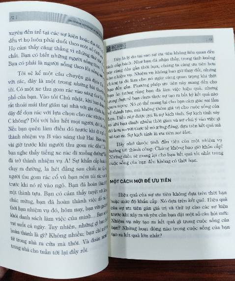 Sách đẹp.
Nội dung thì phải chờ đọc hết mới nhận xét được