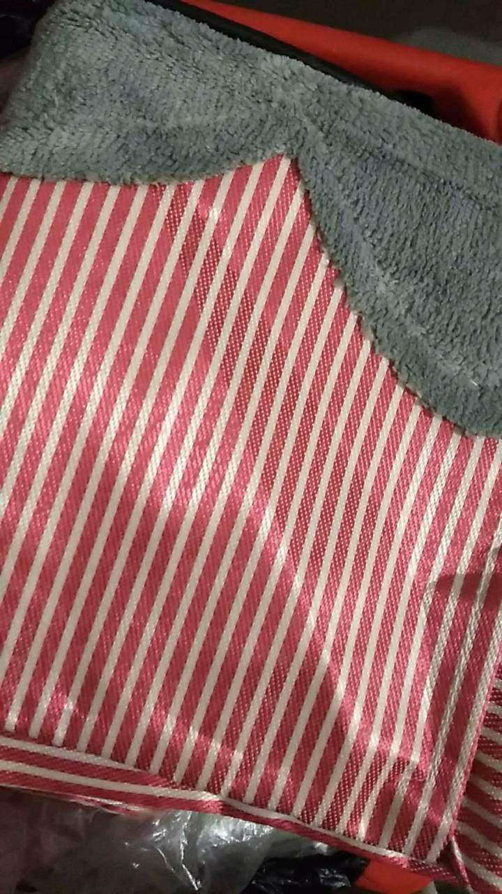 tạp dề đẹp, rất là tiện luôn, giao hàng nhanh, shop nhiệt tình đóng gói cẩn thận