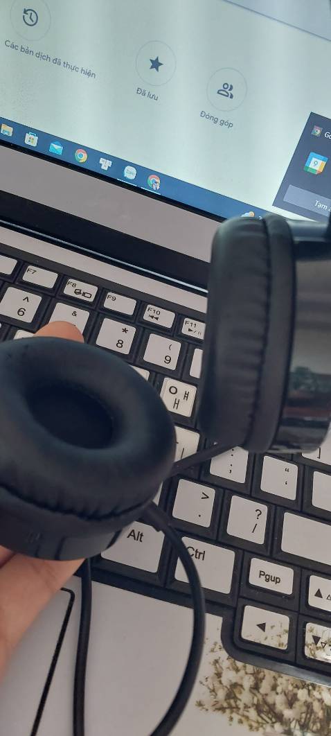 Giá hạt rẻ mà chất lượng vô cùng ah. Cám ơn shop. Do sắp tới đi thi tiếng anh phải nghe headpgone suốt nên giờ tập dần cho quen. Giá hạt rẻ mà chất lượng vô cùng ah. Cám ơn shop. Do sắp tới đi thi tiếng anh phải nghe headpgone suốt nên giờ tập dần cho quen.