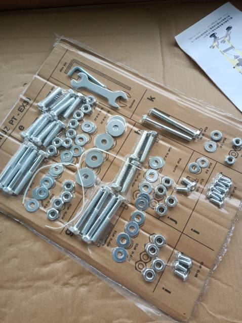 Sản phẩm mới đầy đủ dụng cụ, phụ kiện đi kèm. Lắp vào thì chắc chắn.