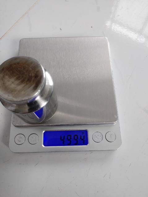 Lệch 0,6g với tầm giá như vậy coi như khá ổn, không thể đòi hỏi quá nhiều về nó được. Lệch 0,6g với tầm giá như vậy coi như khá ổn, không thể đòi hỏi quá nhiều về nó được.