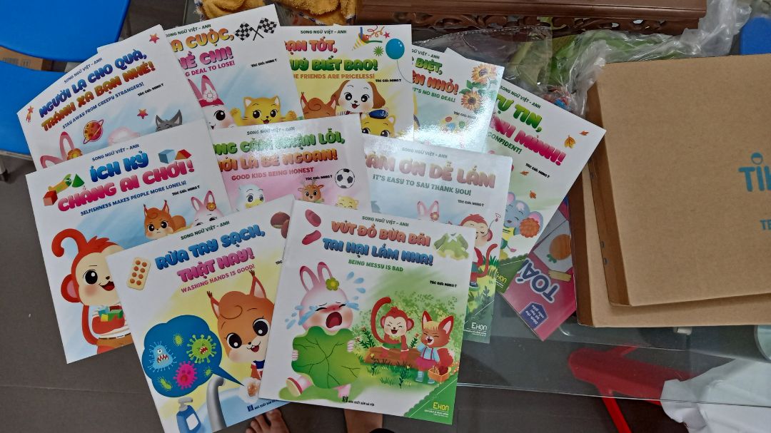 hay, rất đáng mua, shop giao đủ sl sách, hình ảnh khá đẹp và sinh động