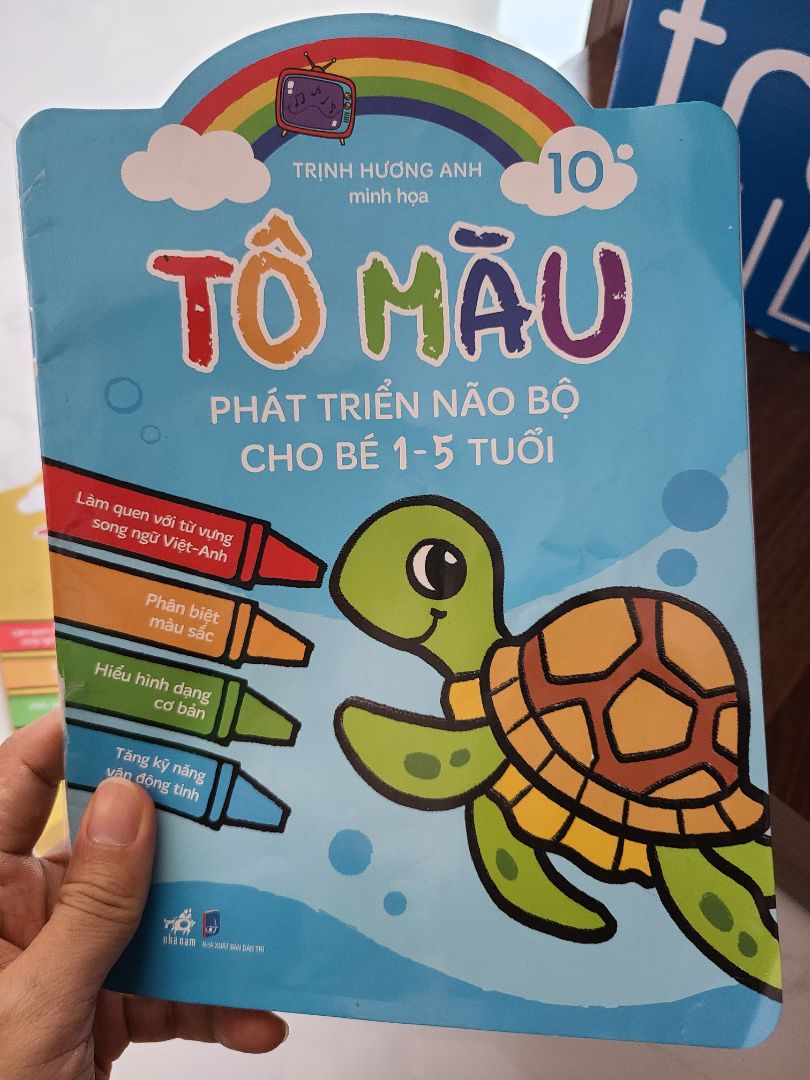 Tranh đẹp, phù hợp lứa tuổi. Tiki bọc sách cẩn thận, giao hàng nhanh, sách chất lượng