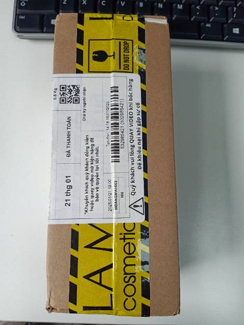 Bao bì đẹp, chất kem đặc phù hợp với mùa hanh khô, thấm nhanh, ko bết dính, thơm.