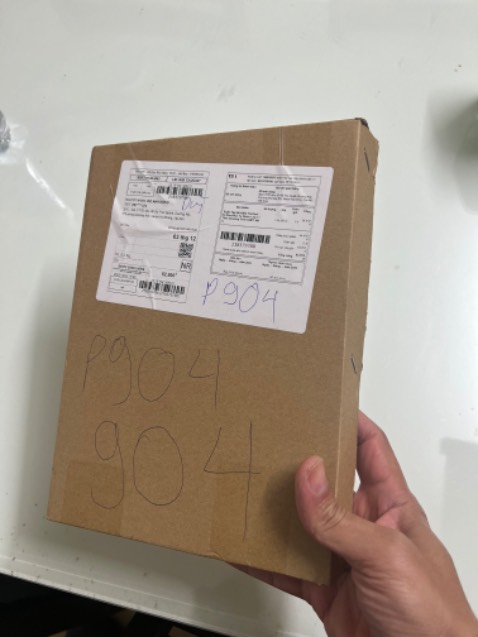 Sách đóng gói rất cẩn thận, in nét , hàng chuẩn thank shop