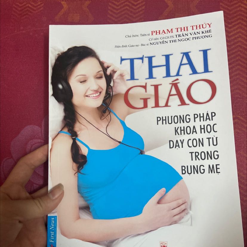 Sp đóng gói cẩn thận. Sách nhiều kiến thức cho người lần đầu làm mẹ lắm luôn ấy. Có cả kiến thức dinh dưỡng đến chăm sóc làm đẹp cho mẹ bầu