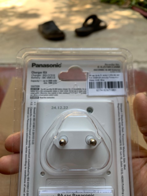 Mới đặt hàng hôm qua, Tuki now giao trong ngày quá tuyệt vời nhanh gọn, mở hàng ra thấy rất OK chính hãng, dùng thời gian xem bền không lúc đó comment cho anh em biết. Shop đóng gói cẩn thận đẹp. Tôi đánh giá shop 10 sao tư vấn nhiệt tình cho khách hàng chọn sản phẩm tốt nhập khẩu chính hãng của Nhật.