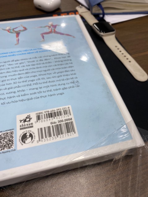 Lần này hơi chê Tiki vì bìa cũ dù có seal, bóc ra hơi thất vọng xíu nhưng vẫn tặng shop 5 sao. Mong lần sau shop chuẩn chỉ hơn ạ!