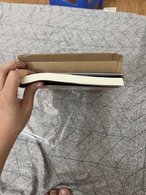 Shop nhã nhặn! Sách đọc hay