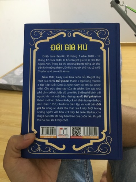Chất liệu giấy và độ hoàn thiện tốt
Đóng gói kĩ,giao nhanh