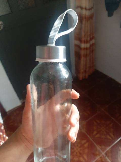 Sản phẩm chất lượng: chai nhìn thẩm mỹ, nói chung nên mua.