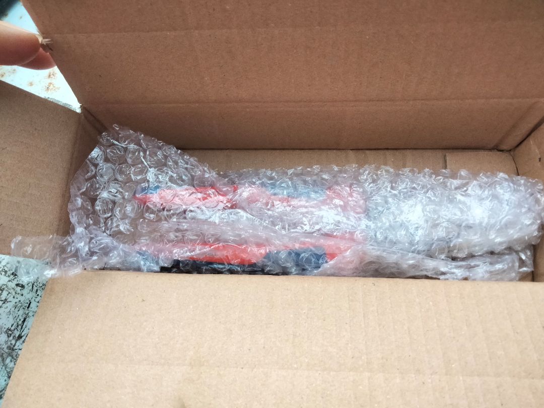 hàng lỗi,giao hàng ko có bao bì