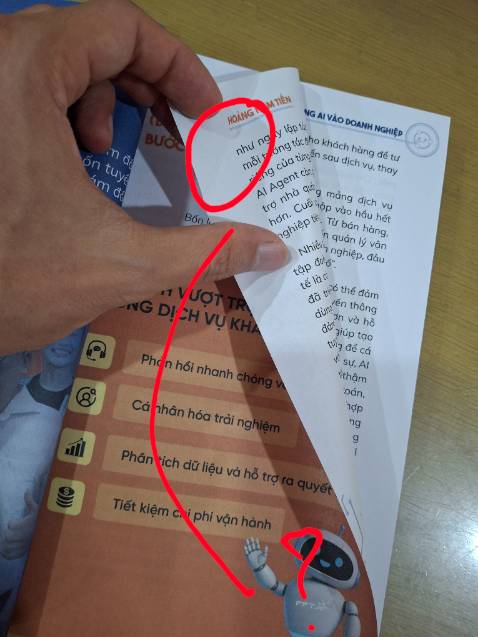 Tôi cho 2 sao cho nội dung, còn lại là quá tệ. Sách chắc làm vội để bắt trend AI nên rất cẩu thả, mới đọc phần đầu thôi mà đã thấy nhiều sạn trong biên tập. Đúng như anh Tiến đã nói ở phần mở đầu, anh cũng không kịp trau chuốt vì bị bên NXB thúc giục. Nói chung mọi người không nên mua.