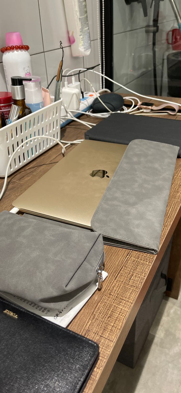 Nên mua. Hàng đẹp đúng kích cỡ