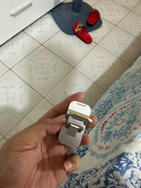 Hàng đẹp, có 2 nấc để thay đổi độ cao