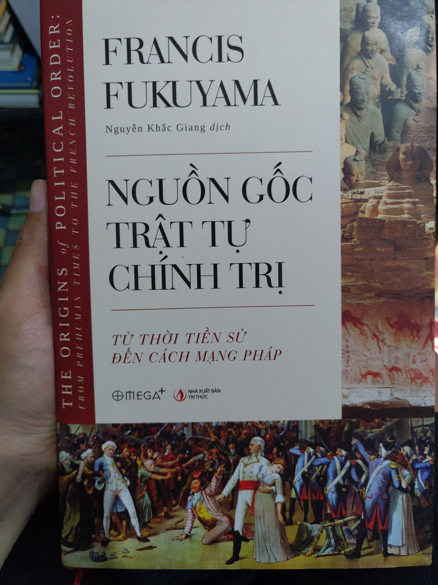 Với một tinh thần làm việc khoa học và nghiêm cẩn, Francis Fukuyama đã giới thiệu đến chúng ta một tác phẩm đáng gọi là sách gối đầu giường cho những độc giả có niềm yêu thích lĩnh vực lịch sử chính trị. Thông qua việc làm rõ bản chất, nhu cầu hình thành và trạng thái của các hình thái chính trị đã xuất hiện trong suốt chiều dài lịch sử nhân loại; tác giả đã mang đến cái nhìn khái quát và dễ hiểu nhất về một chủ đề tưởng chừng luôn khó nhằn với đại đa số độc giả. Thông qua việc khảo cứu các xã hội bộ lạc, sự hình thành và vận hành các nhà nước ban sơ tại Trung Hoa - Ấn Độ, cho đến những nhà nước pháp quyền và có trách nhiệm giải trình; ông đã vẽ nên lịch sử tiến hóa nền chính trị thế giới thật cô đọng trong 600 trang sách. Sách được đóng bằng bìa cứng, áo ôm, nền giấy không quá chói, xứng đáng là một ấn phẩm đáng để đọc và suy ngẫm trong việc phát triển và duy trì sự ổn định chính trị của mỗi quốc gia.