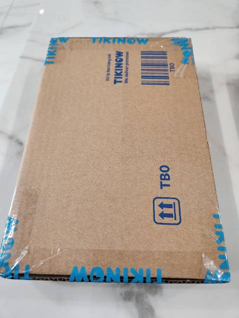 Bao bì đúng hãng Apple, hít chắc chắn, đã thử cắm sạc có vào điện, đánh giá trước 5* Hy vọng tốc độ sạc nhanh.