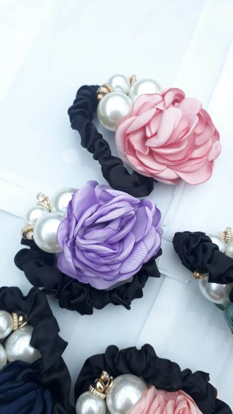 Dây buộc tóc nữ hoa hải đường NASI Store quá đẹp. Set 6 dây 6 màu quá OK, tính ra mỗi dây lại khá rẻ. Sẽ mua sỉ ở shop nhé