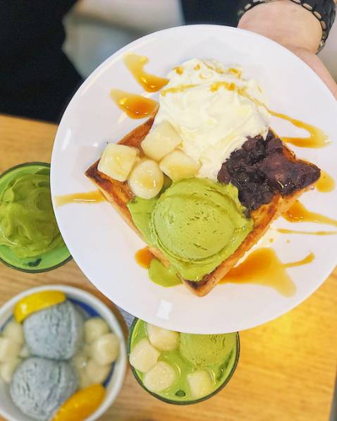 Sản phẩm có chất lượng tuyệt vời đúng như mô tả, đóng gói sản phẩm đẹp và chắc chắn, shop phục vụ rất tốt, rất đáng tiền, giao hàng nhanh. p/s: không có thời gian chụp nên mình lấy đỡ hình trên mạng up