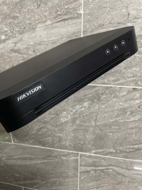 Giao hàng nhanh, đóng gói cẩn thận, shop tư vấn nhiệt tình nhanh chóng ạ.
Sản phẩm dùng ok, chất lượng hình ảnh rõ nét nha mn