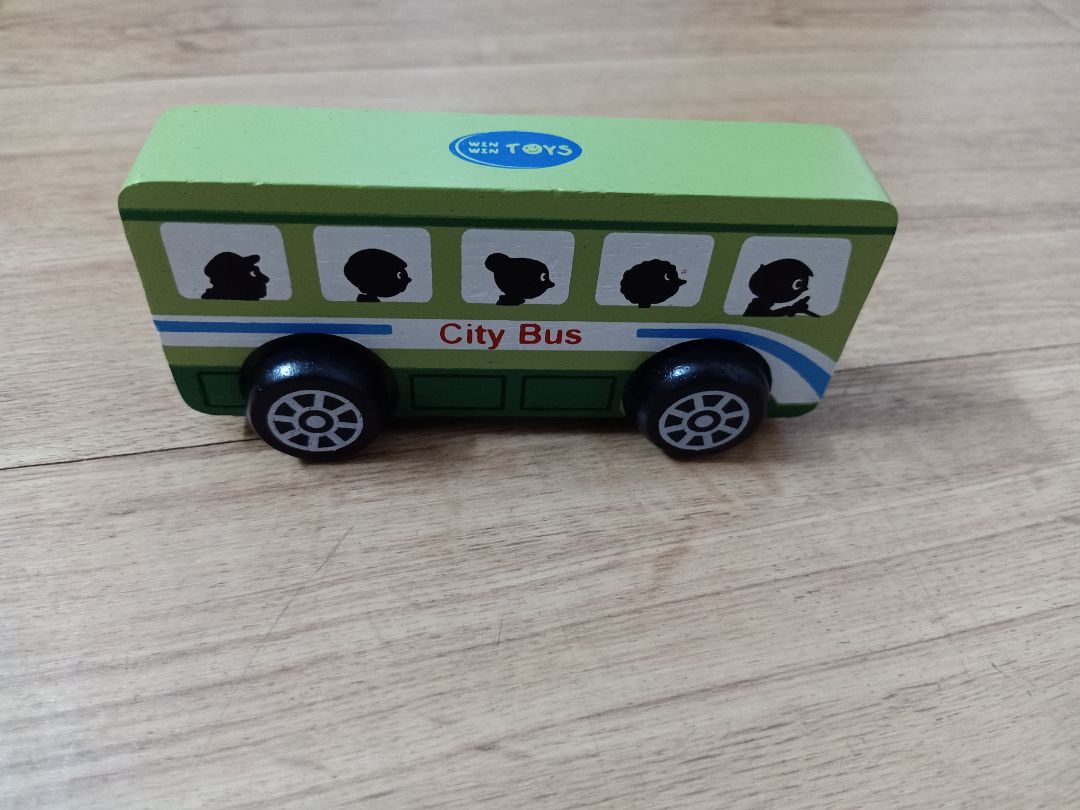 sản phẩm đẹp, chắn chắn, gói hàng kỹ, giao hàng rất nhanh