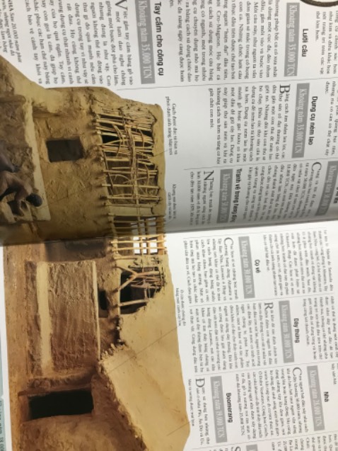 Nội dung tốt hay, đáng mua. Nhưng sách giao cho mình có phần góc bị dính giấy, khá khó hiểu về người đóng sách