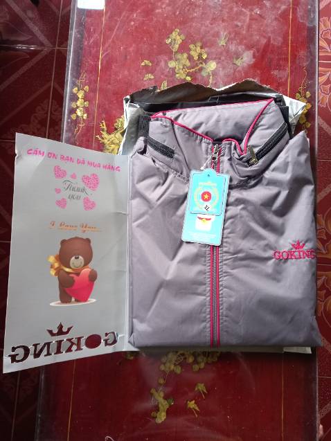 Hàng đẹp, đóng gói cẩn thận. Ấn tượng nhất là lời cảm ơn là điều đầu tiên đập vào mắt tôi. Rất tuyệt!