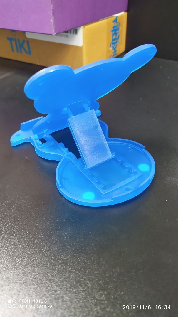 Đã nhận đc hàng, tiki giao hàng rất nhanh, đóng gói cẩn thận. Hàng đúng như hình, có nhiều mức nghiêng nên rất ưng ý. Nhưng thấy mấy cái lẫy với chân chống có vẻ mong manh dễ gãy. Nhưng món hàng có 30k thì k thể đòi hỏi gì hơn.