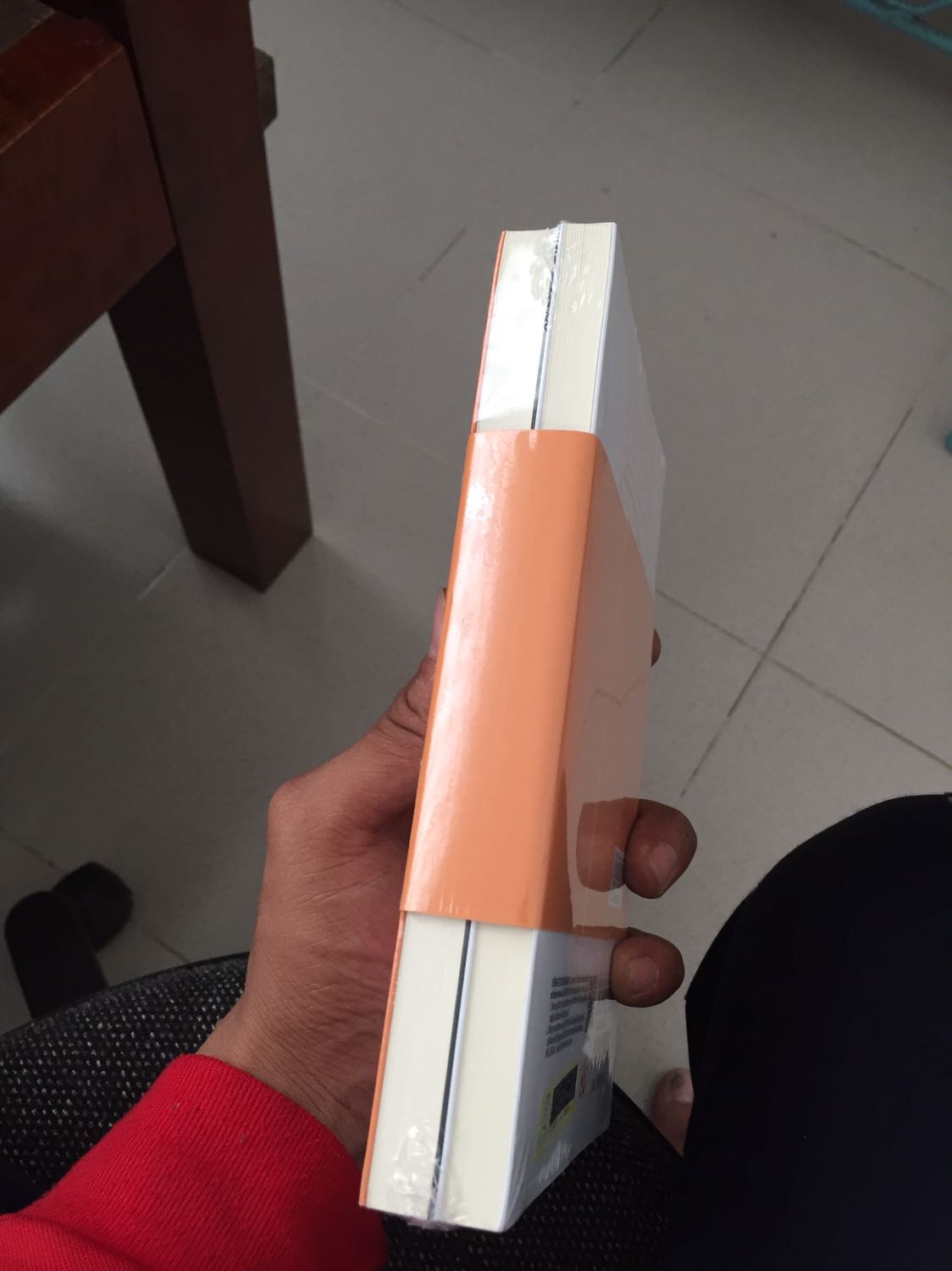 các bạn đang xem bình luận của tui có nghĩ tui *** các bạn không, không hề sách y như hình , không gặp vấn đề rách hay trầy xước gì hết , rất ok dịch vụ giao hàng từ anh shipper hay từ khâu đóng gói - bao bì đều rất là tốt , từ lúc mua ở tiki tới nay tui chưa có đơn hàng nào lỗi cả , phải chăng là nhờ tiki và sự may mắn của tui , mọi thứ đều tuyệt vời : thưa các bạn , chúc các bạn may mắn và cũng giống như mình . Cảm ơn tiki còn làm ăn dài dài . thanks tất cả