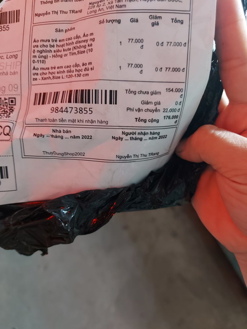 Mẫu mã ko đúng. Giao hàng gì kỳ vậy