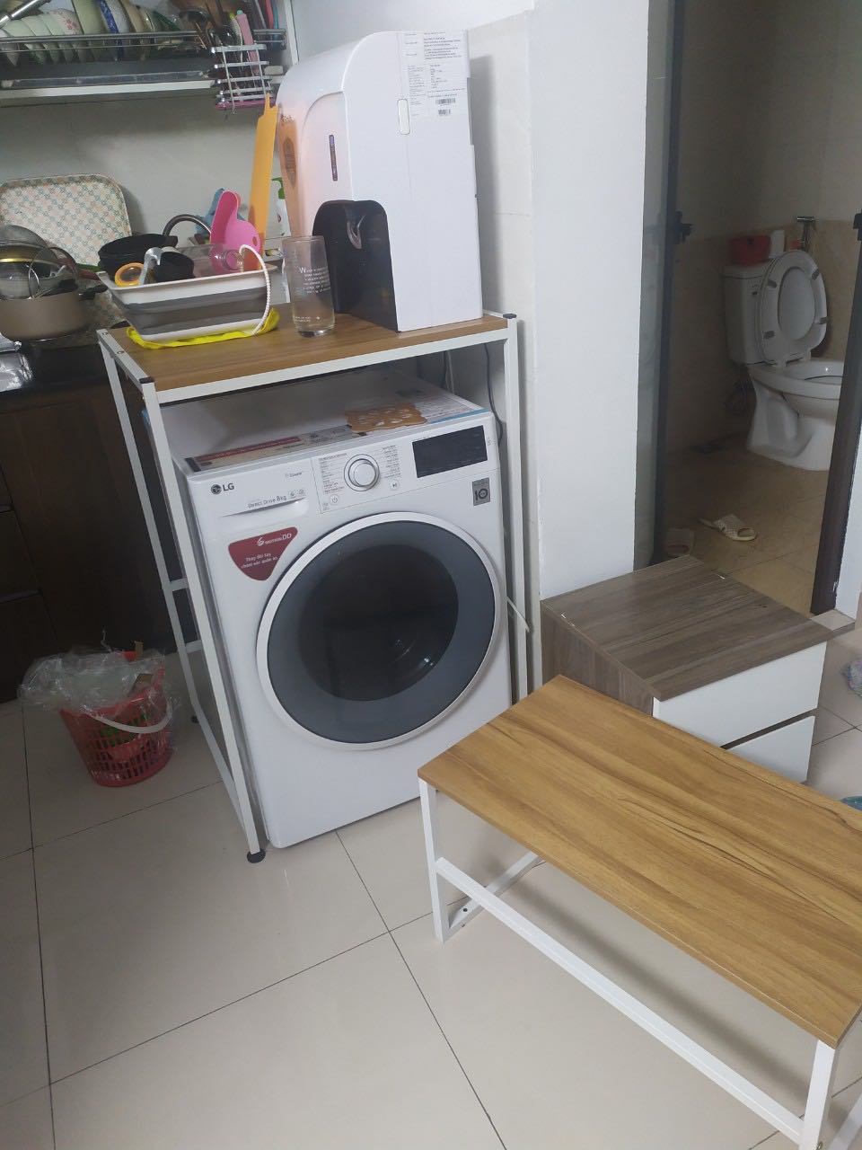 Lắp ráp vào xong mà cảm giác mỏng manh ko vững, cứ thấy lỏng lẻo kiểu gì