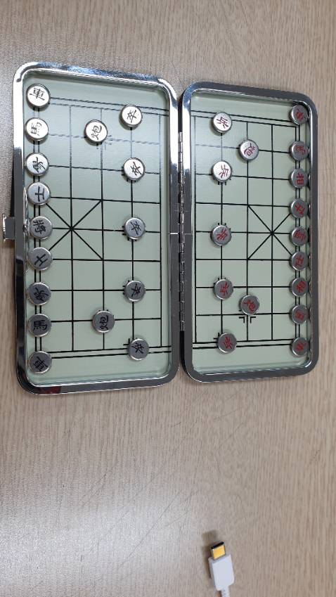 Nam châm hút chưa chắc lắm