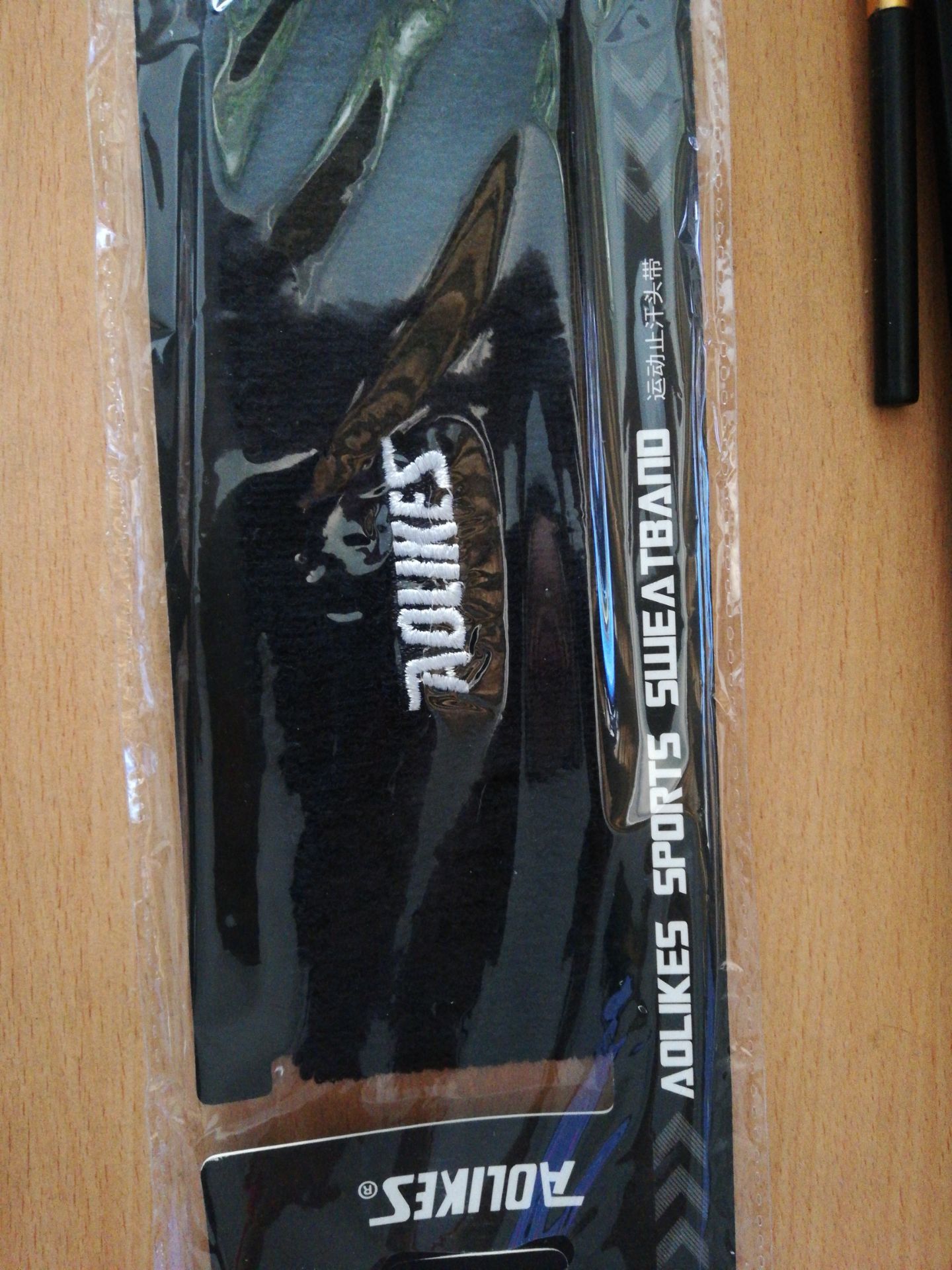 Đóng gói chắc chắn, giao đủ hàng. Mình mua chung với thảm tập yoga.