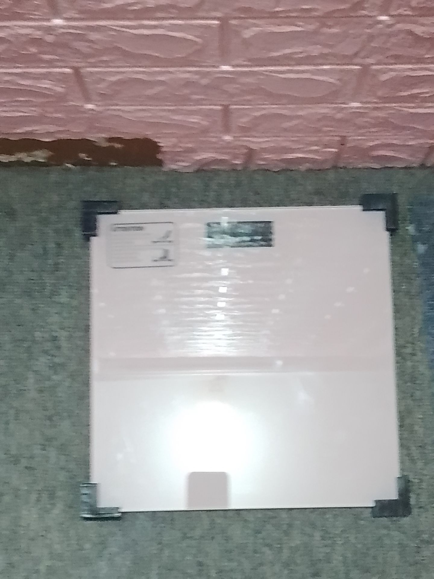 Giao hàng nhanh chóng đóng gói kĩ lắm ạ. Ngoài ra shop rep tin nhắn rất nhanh luôn. Sai số của cân ban đầu là có nhưng cân lại tầm 5-6 lần thì cân sẽ chuẩn thôi 👌Cân rẻ chất lượng màu hồng xinh xỉu lên xỉu xuống