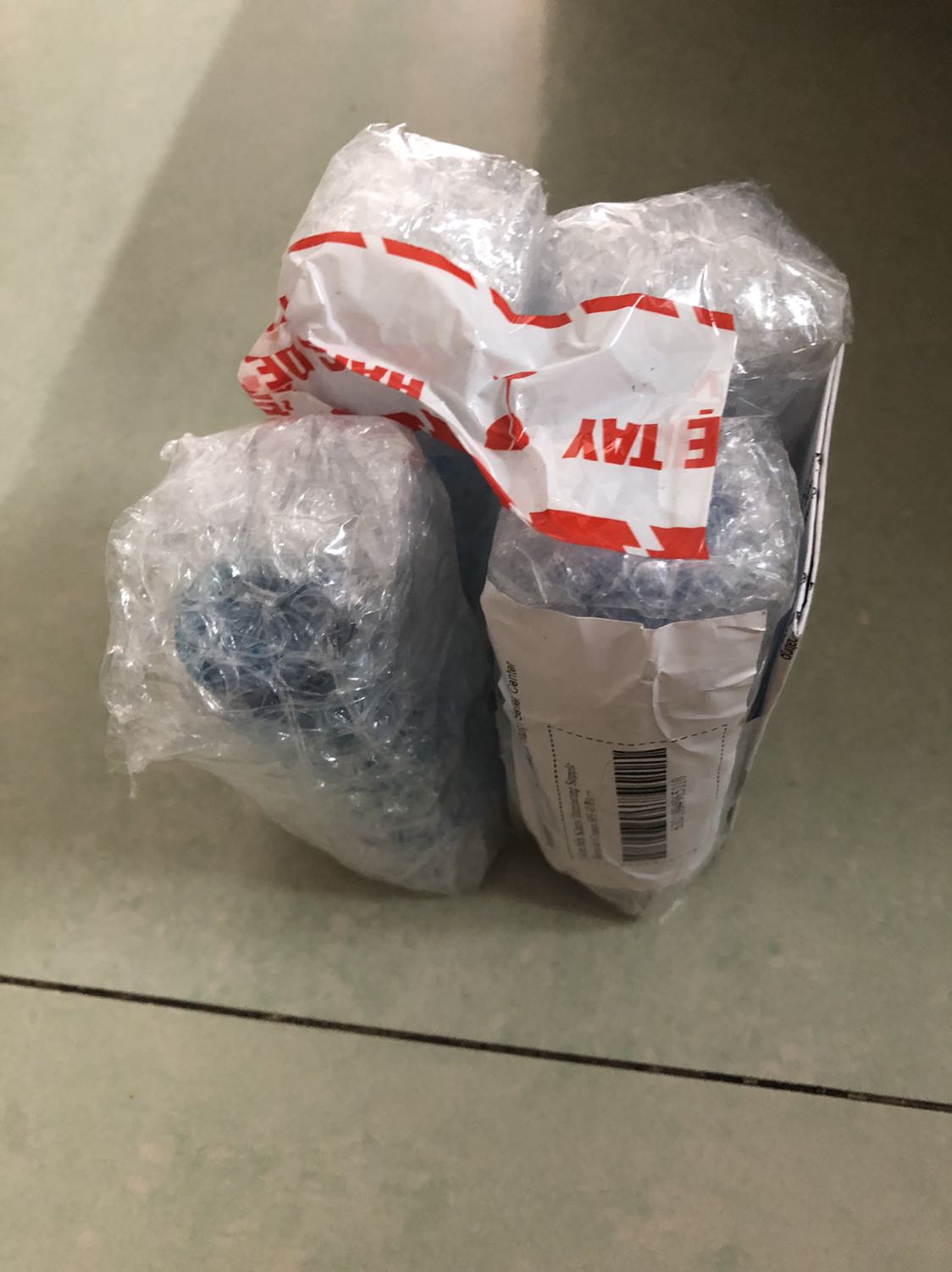 Công ty gửi sai sẩn phẩm, mình đặt kem nền Klairs mà sản phẩm mình nhận được lại là dầu tẩy trang sạch sâu Senka. Mong công ty làm rõ vấn đề.