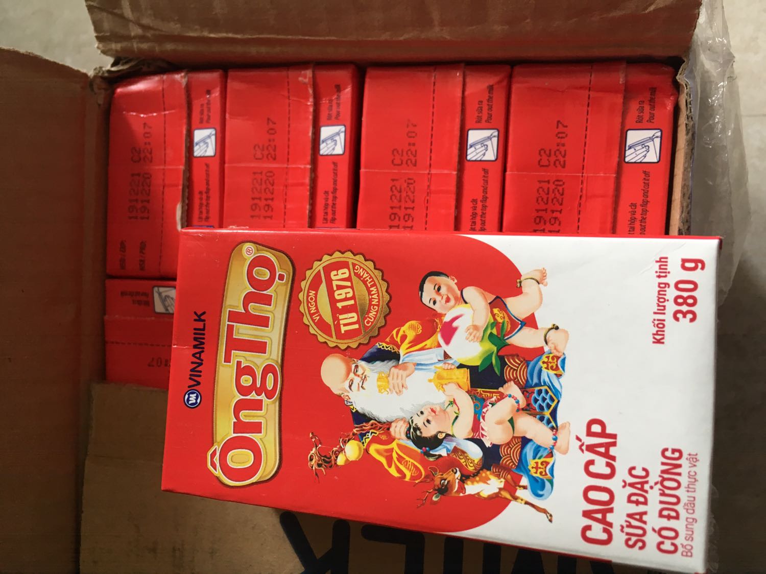 Sản phẩm chính hãng, giao hàng nhanh Sản phẩm chính hãng, giao hàng nhanh