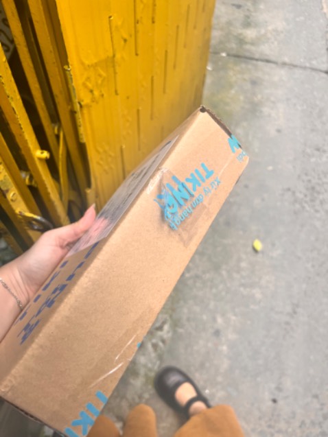 💯 cho TiKi
Mua sách ở TiKi là hoàn toàn xứng đáng, giá rẻ mà còn đặt hàng lúc 1h30 mà 3h30 giao tại nhà rồi - nhanh (giao trong 2H)
Đóng gói kỹ, có túi chống sốc và sách nguyên seal đàng hoàng 🫶
Nội dung của sách thì được mọi người khen nhiều, nên không có gì bàn cãi cho các dân Maketers 🙌 Trang giấy sách loại bóng trơn, trông rất đẹp như tạp chí 🫶