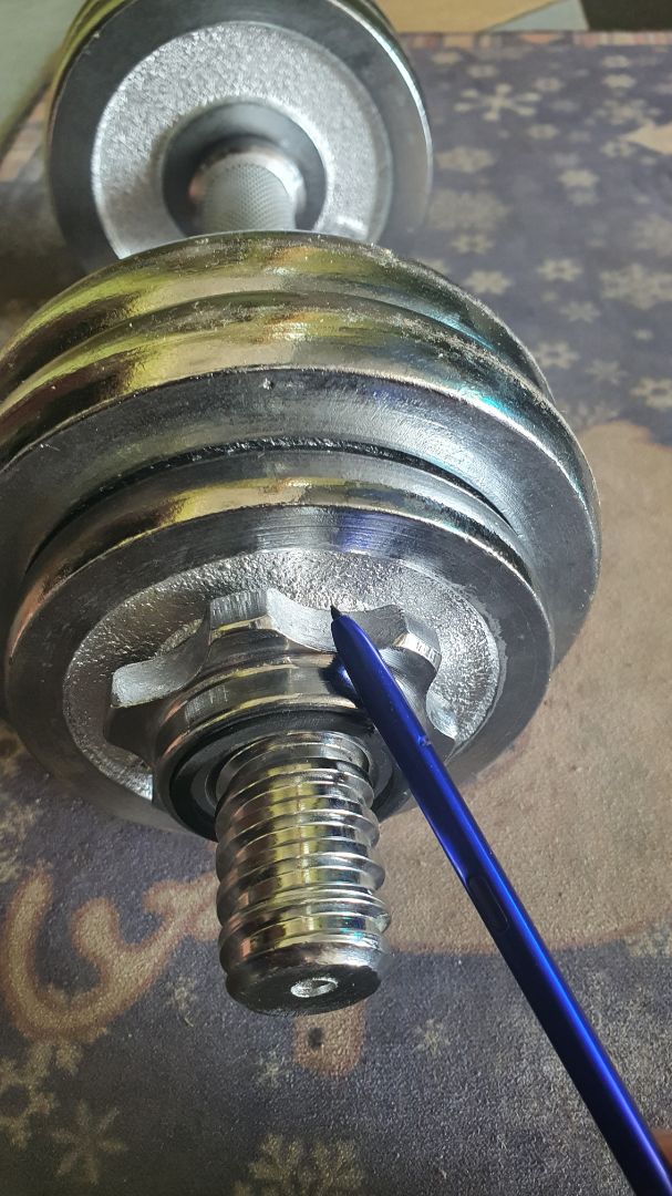 bánh tạ dc có 12kg thì ko nói làm j còn chất liệu bánh tạ thì bằng gang thép mã xi bình thường mà nói là inox,với số tiền này có thể mua dc 50kg tạ gang thép chỉ là xấu hơn chút thôi.cũng ko phải của thương hiệu BG.mong tiki kiểm chứng và liên hệ nhà bán hàng đổi lại bánh tạ bằng inox cho tôi như quảng cáo