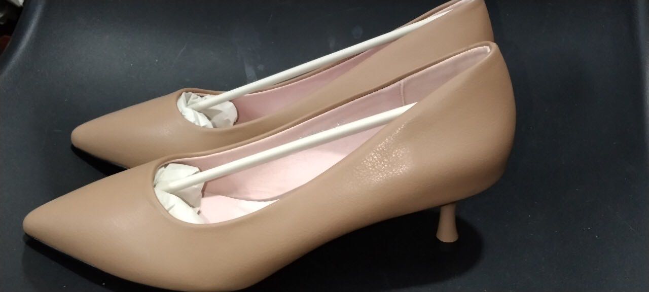 Hehee chê vào đâu được mng ơi 🔥🔥 xinh lắm nên mua nha ❤️❤️ không tin là đẹp tới vậy luôn 🤣 10 điểm cho shop😍😍😍😍😍😍😍😍😍