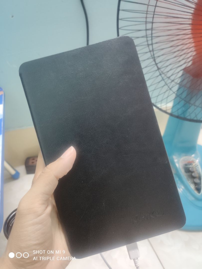 sản phẩm đúng miêu tả, tốt trong mức giá, chỉ tiết k có cục nam châm để đóng khít hơn