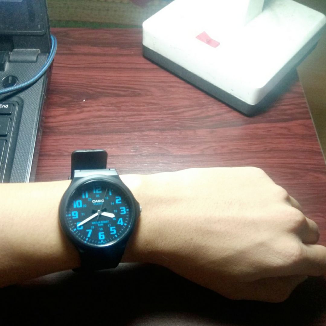 Đẹp thanh lịch. Phù hợp với sơ mi lịch thiệp.